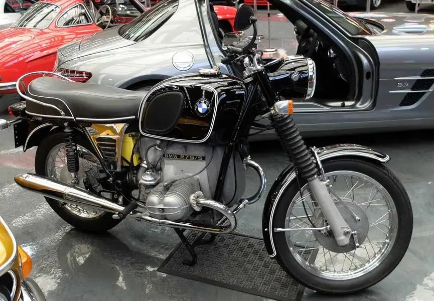 BMW M75.webp