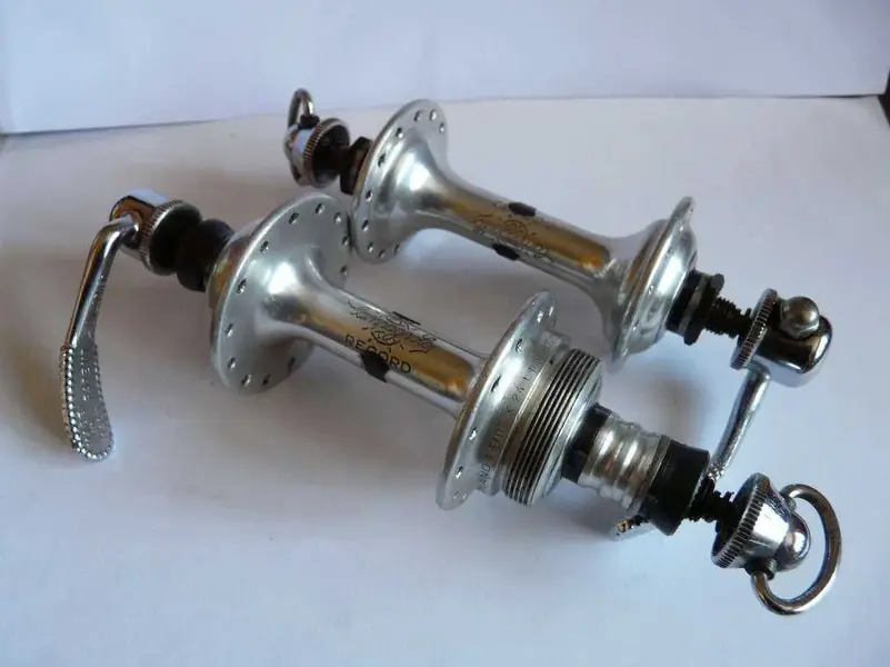 Campagnolo 28 hole hubs .webp