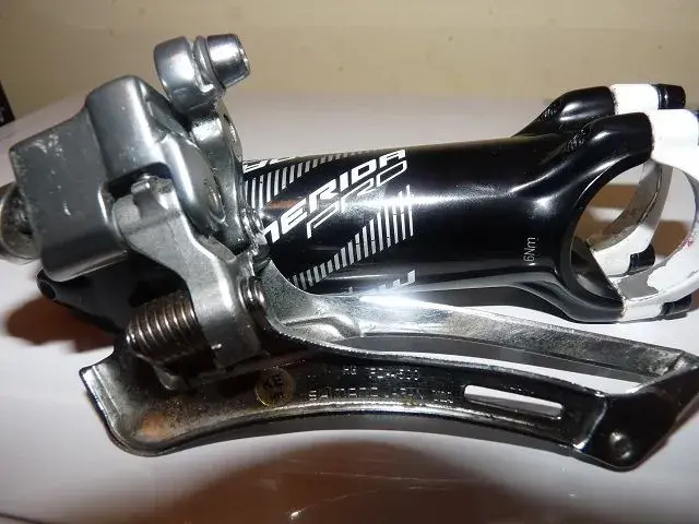 Road bits 006.webp