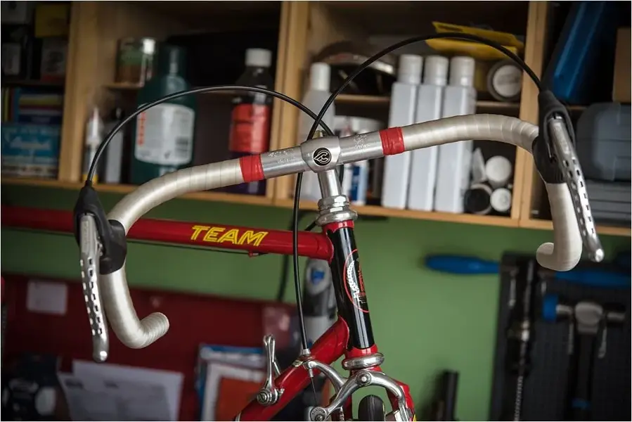13 SB3800 SBDU Ilkeston 1980 TI-Raleigh Team Pro 753 Complete Handlebars.webp