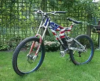 retro DH bikes . . . and some ill 
