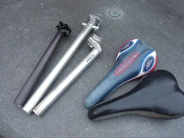 seat posts and saddles 001.webp