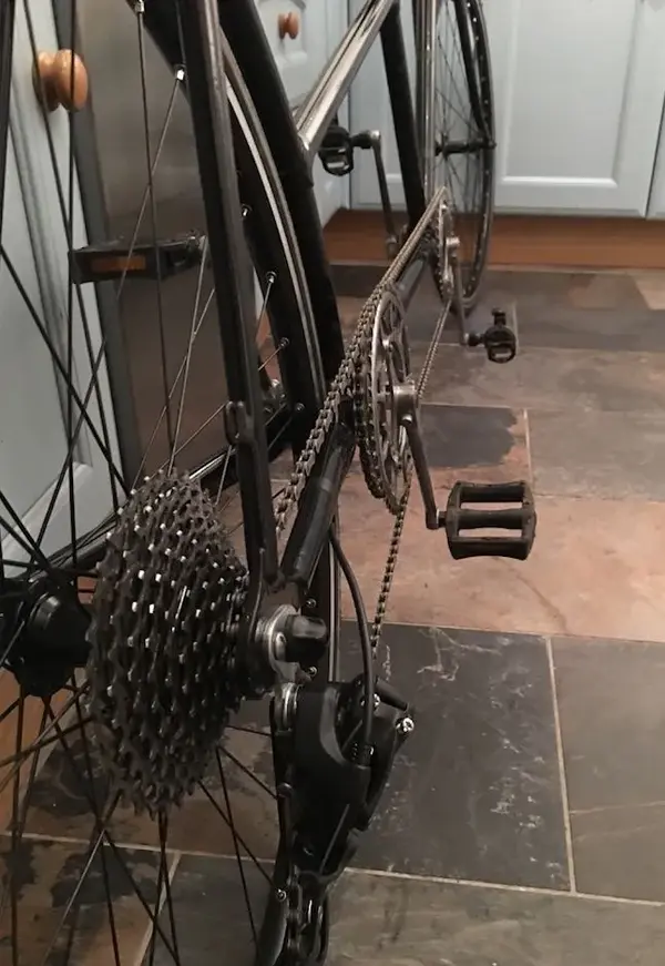 Tandem rear drive train.webp