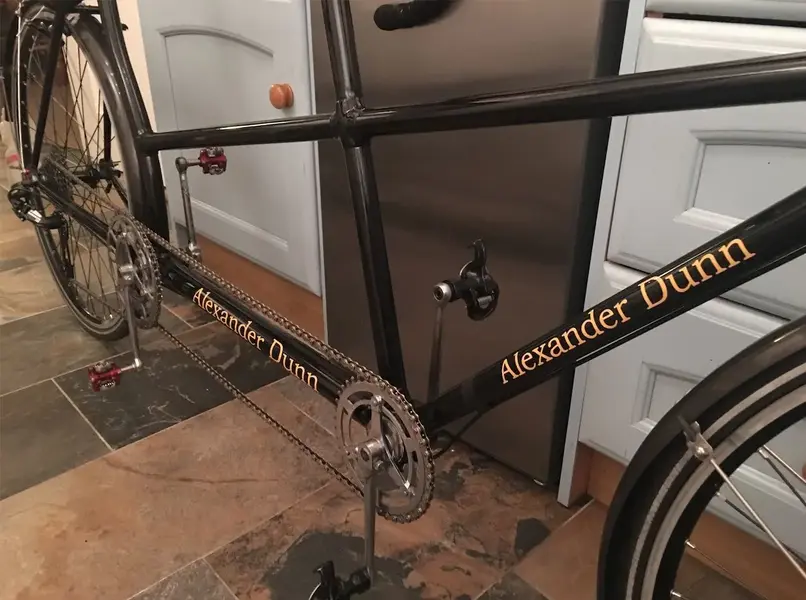 Finshed Tandem Full side front.webp
