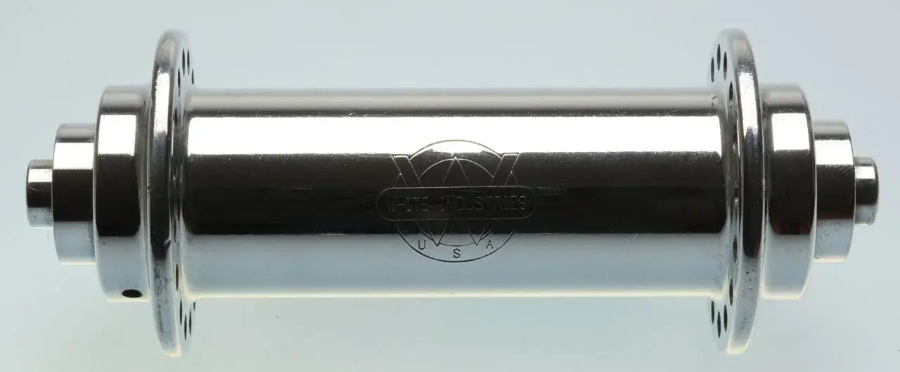 White Industries Front 32h NOS 01.webp