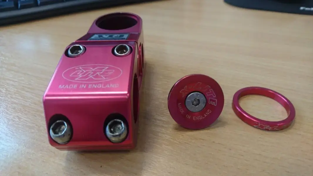 fly stem cap and spacer 3.webp