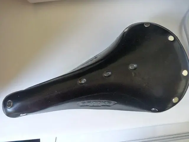 Brooks saddle 008.webp