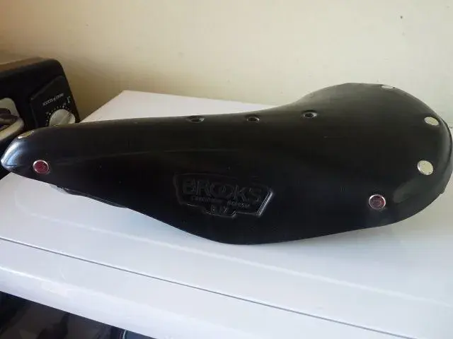 Brooks saddle 001.webp