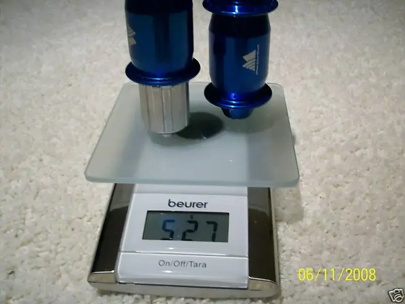 MachineTech hubs weigh 527g.webp