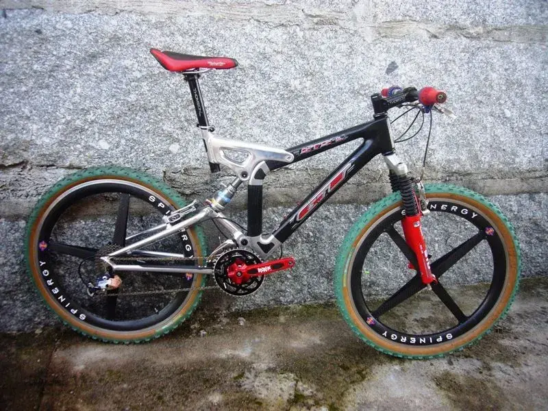 GT STS XCR 1000.webp