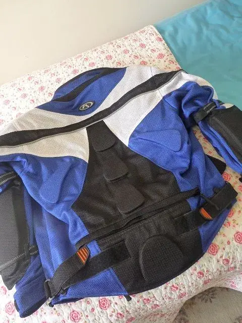 Motorbike jackets 012.webp