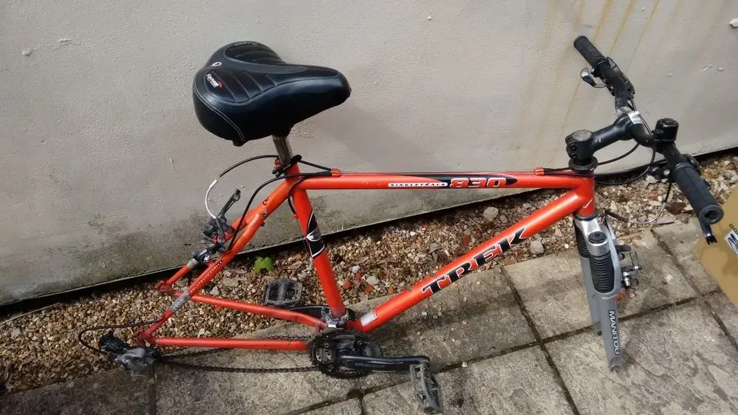 trek-frame1.webp