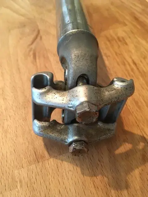 Record seatpost - 5.webp