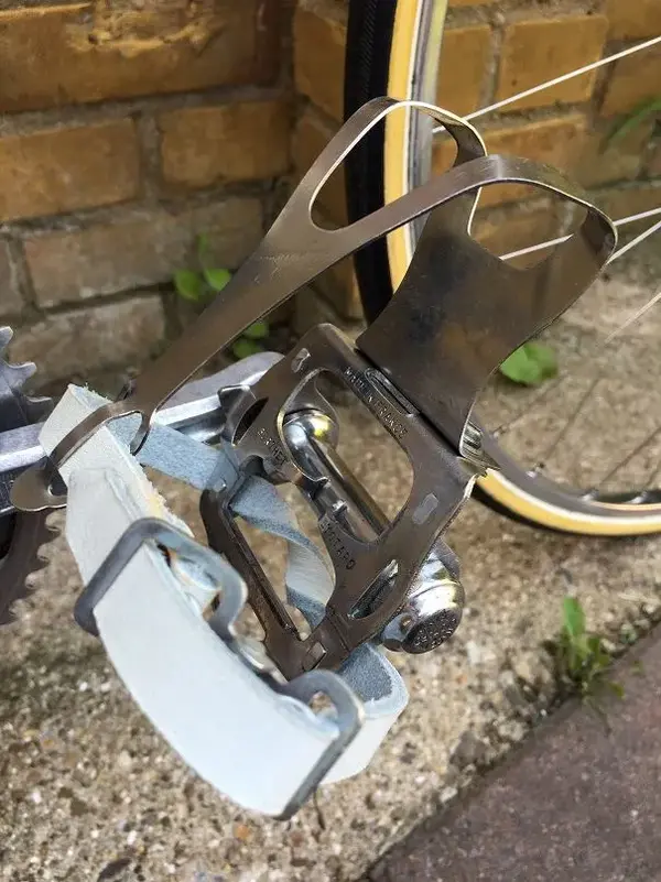Pedal a.webp