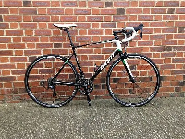 Giant Defy 0 RB.webp