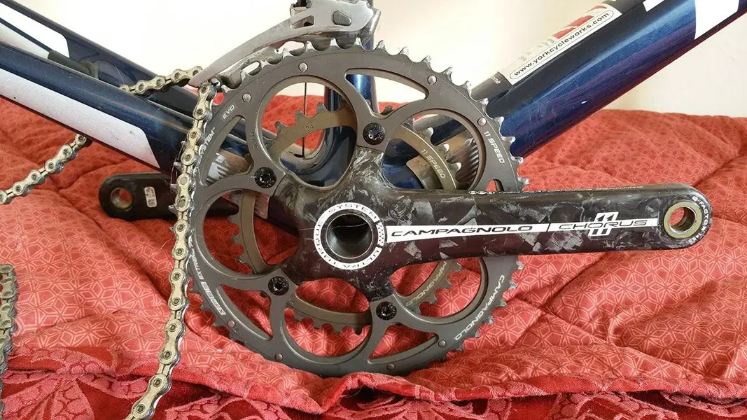 Campagnolo-Chorus-11-Speed-Ultra-Torque-Carbon-Chainset.webp
