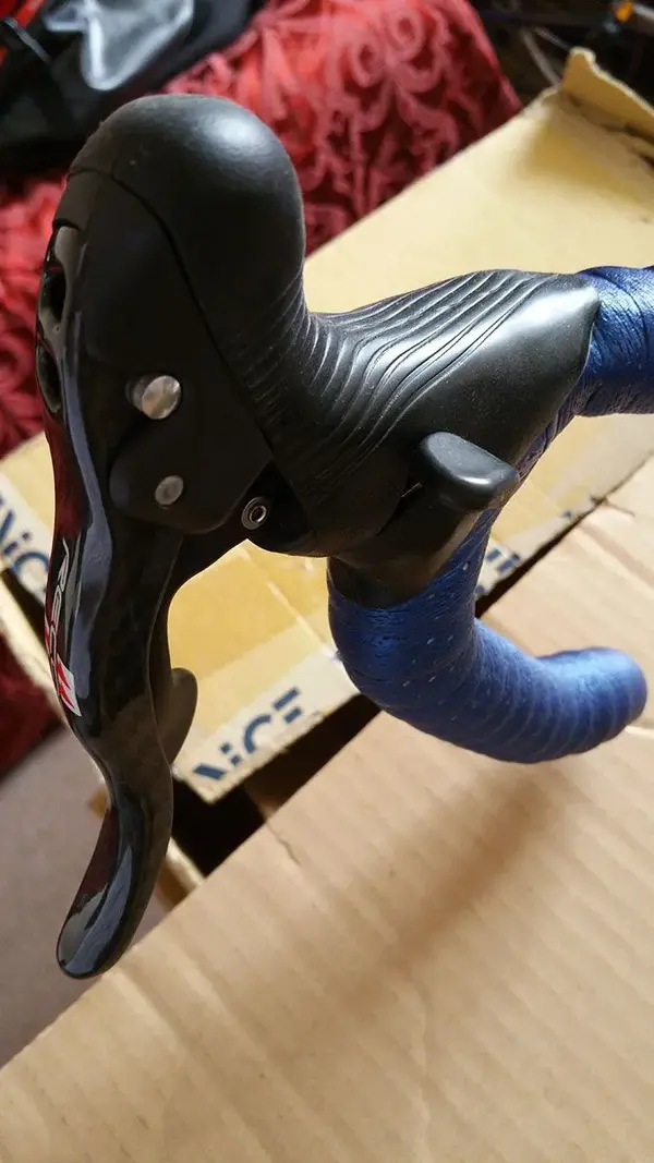 Campagnolo-2015-Record-Ultra-Shift-11s-Levers---Inside-Shot.webp