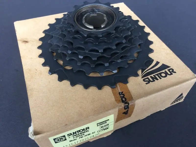Suntour-Powerflow-Freewheel-7-speed-BSC-13-30-FW-PF00-K7.webp