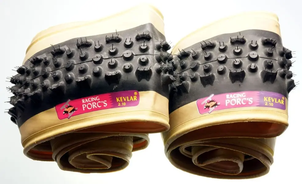 Onza Porcupine Racing Porcs II 2.1 Kevlar folding NOS 01.webp