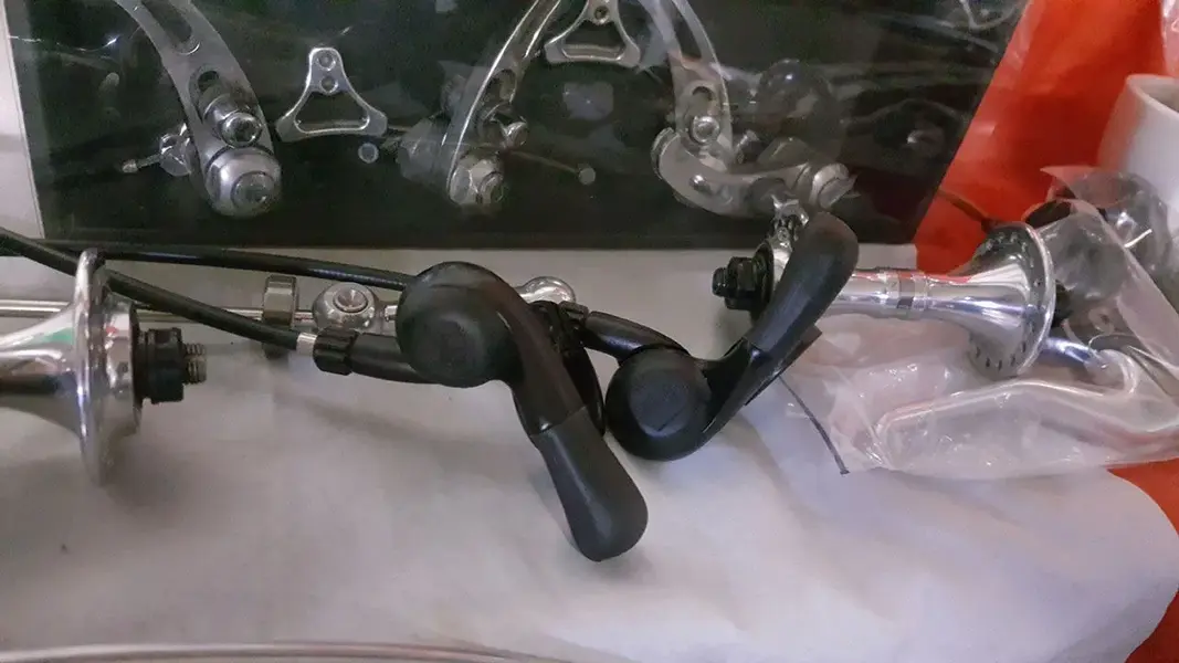 campa_record_or_thumb_shifter.webp