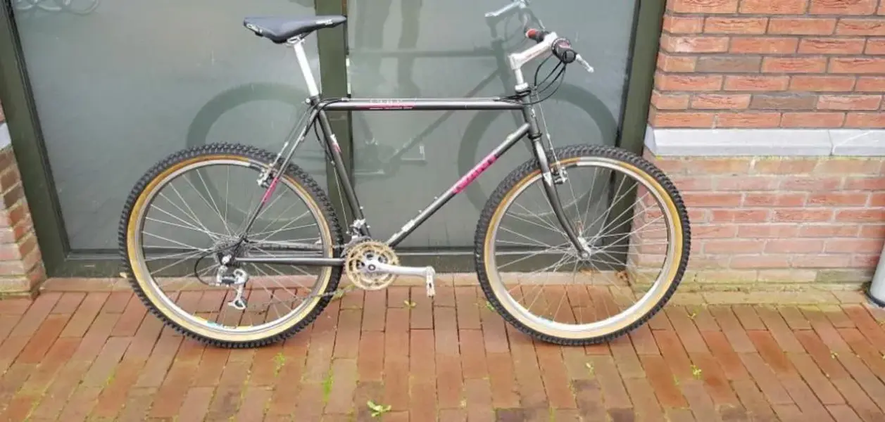 Giant-super-sierra-XT.webp