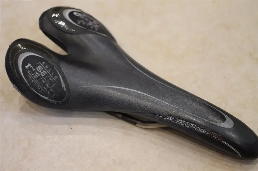 selle1 (Custom).webp