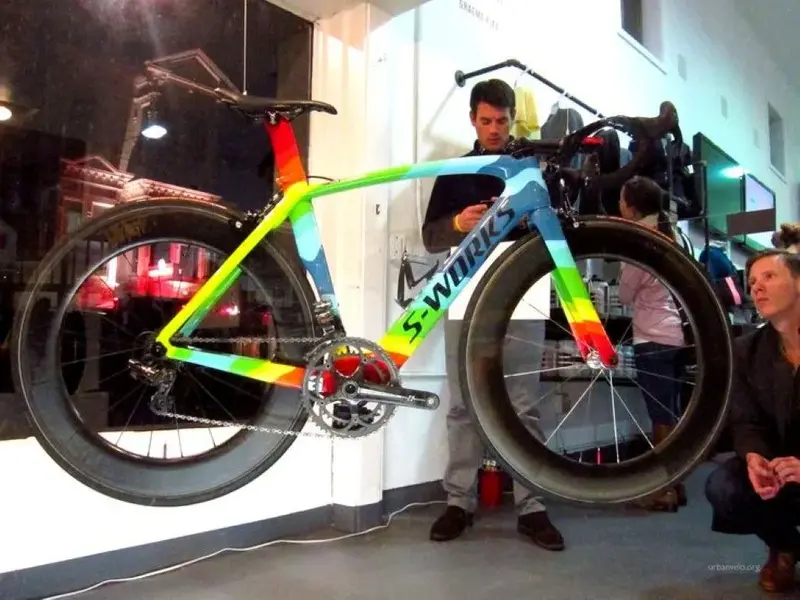 fcfb88585cb323e5d3d7c23f67a216c2--art-shows-specialized-bikes (Medium).webp