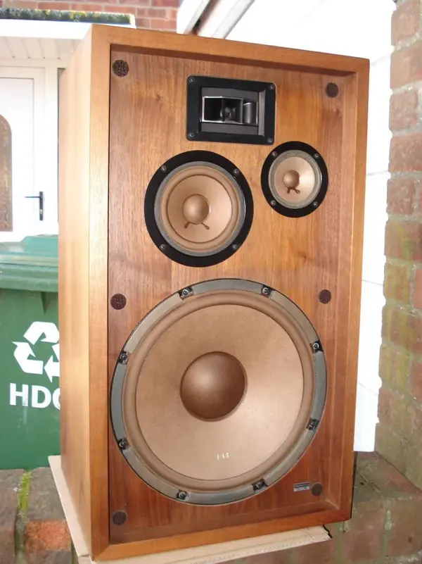 Pioneer speakers.webp