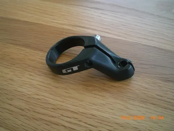 GT Headset Cantilever Brake Hanger.webp