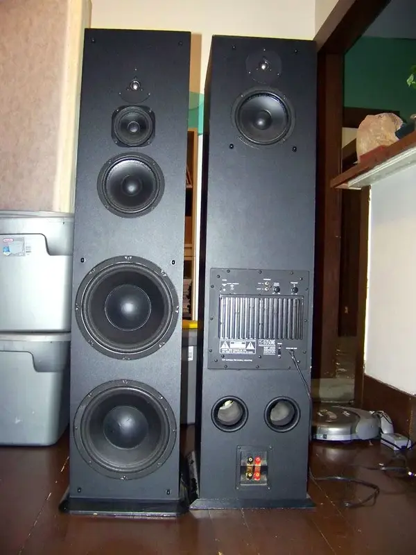 speakers.webp