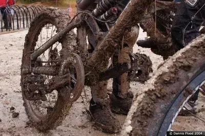 s-dirty_muddy_bike[1].webp