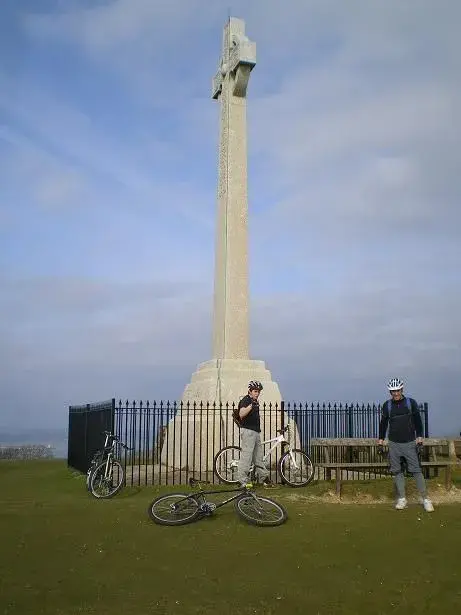 monument hill.webp