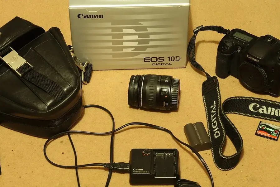 camera_kit_4_sale.webp