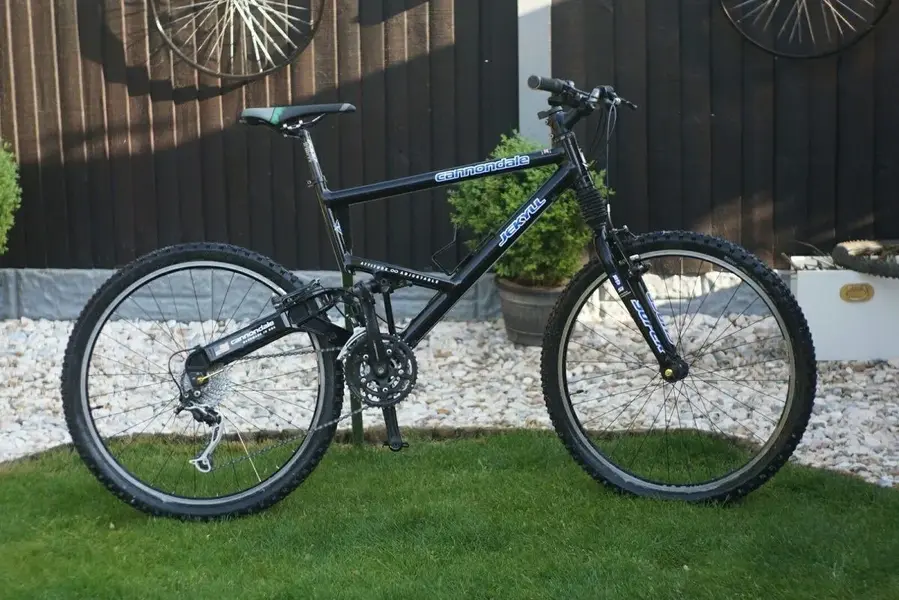 Sold 2000 cannondale jekyll 600 bike retro mtb in mint conditio Retrobike