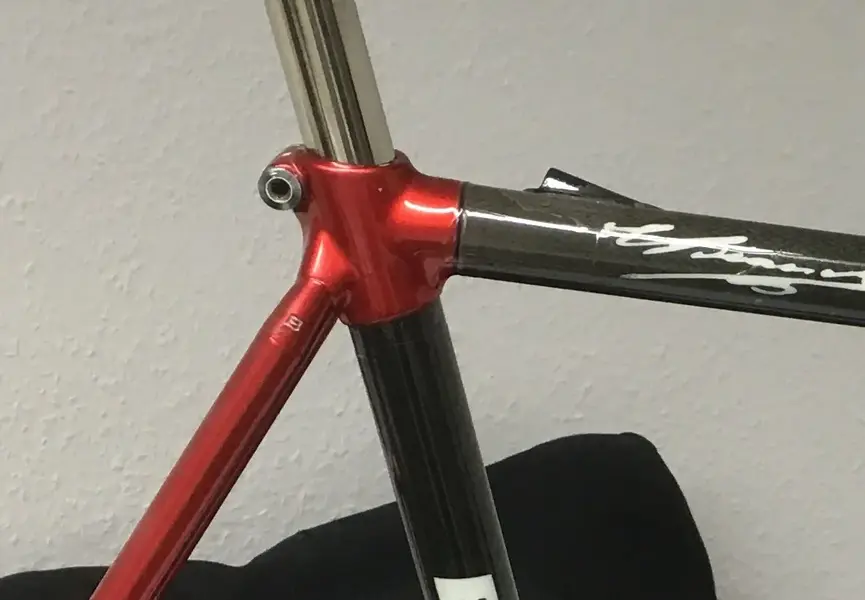 Bianchi B in a circle _origin.webp
