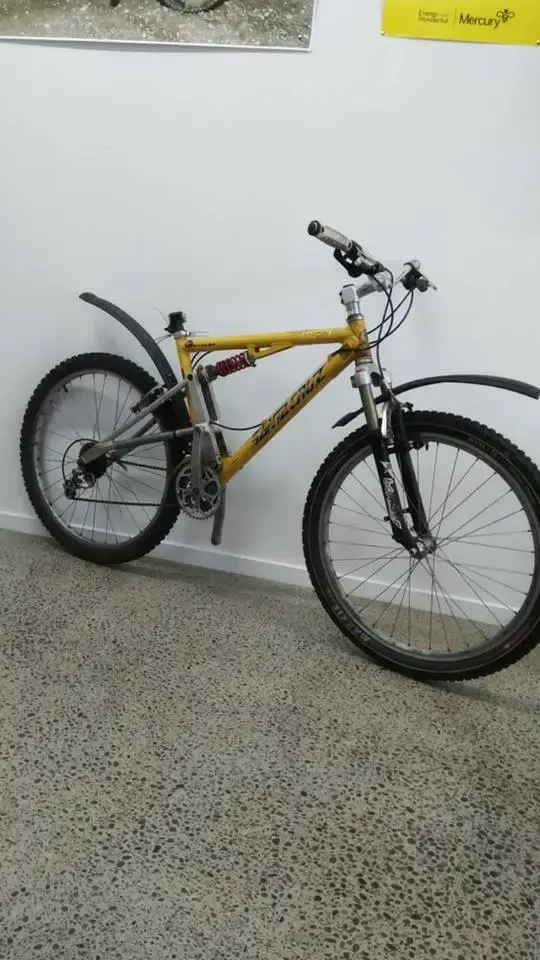 Santa Cruz Heckler Dirty.webp