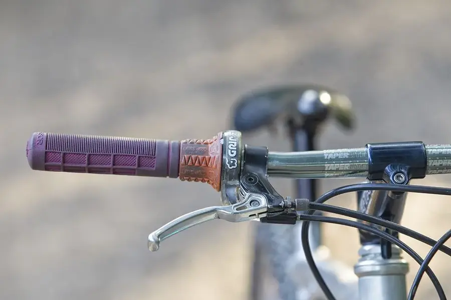 answer agressor grip shift.webp