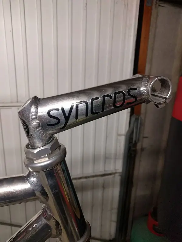 syncros1.webp