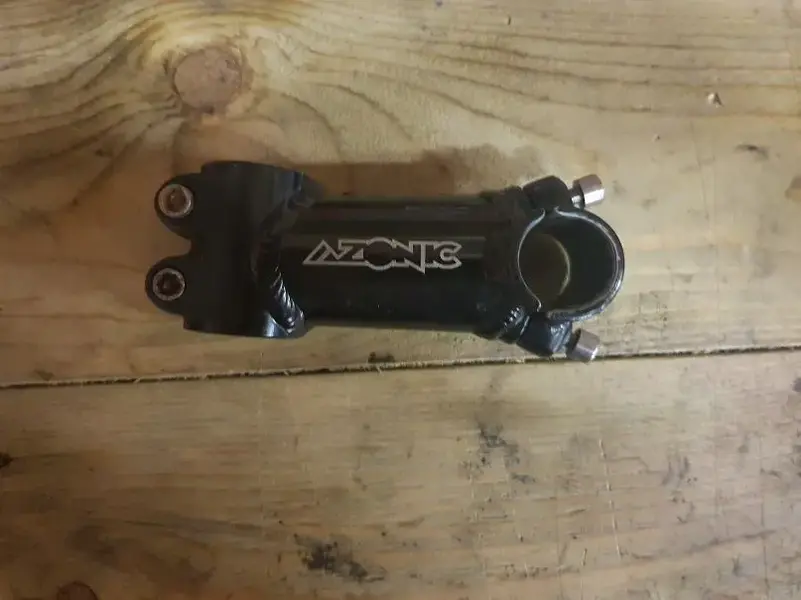 azonic stem.webp