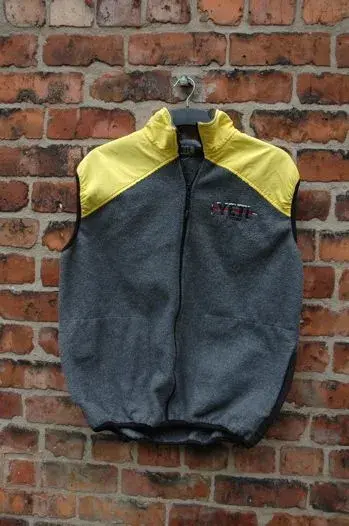 Yeti Gilet 1.webp