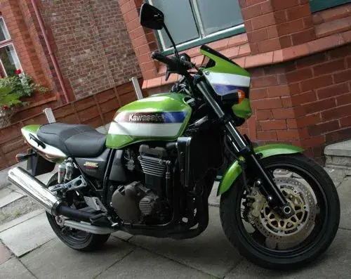 Kawasaki 1200 2.webp