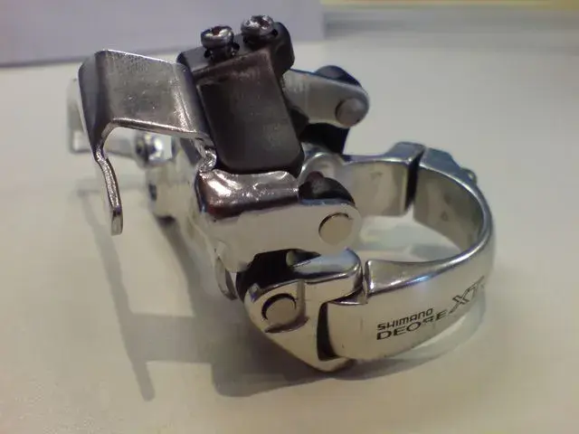 mech1.webp