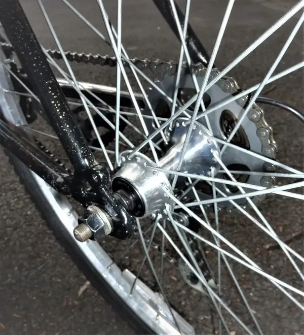 06_rear hub.webp