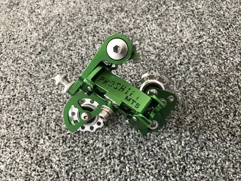 Dérailleur Arrière VTT Precision Billet PROSHIFT Rouge - NOS 8 Vitesses - Japon