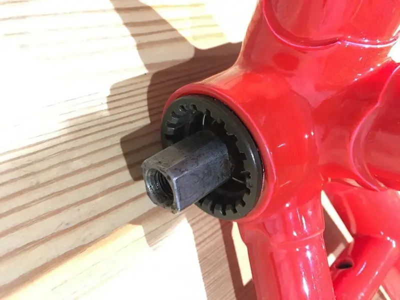 Shimano Deore XT BB-UN72  a.webp