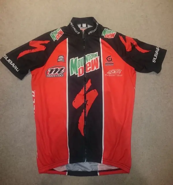 Jersey 4 - Mountain D1.webp