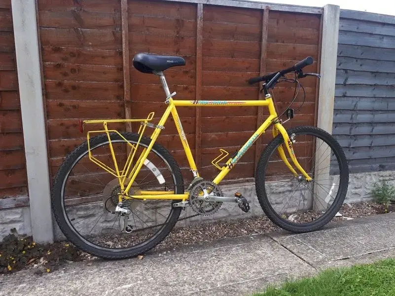holdsworth.webp