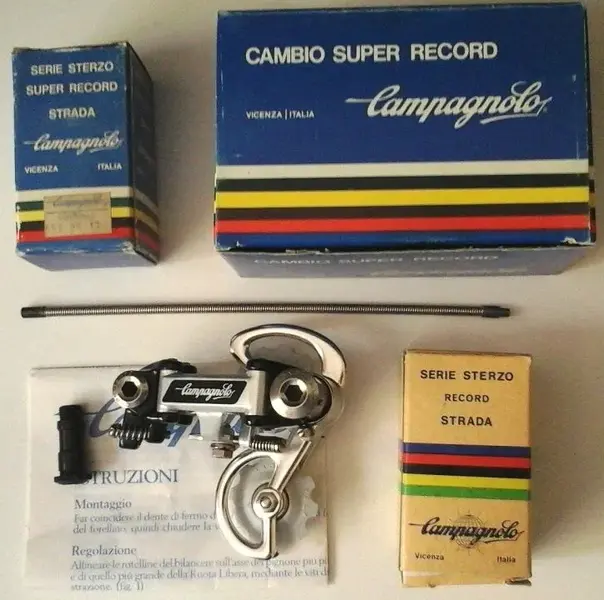 hedsets+rear mech.webp