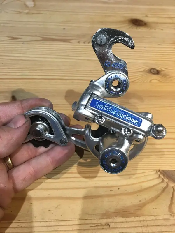 SunTour Cyclone GT.webp