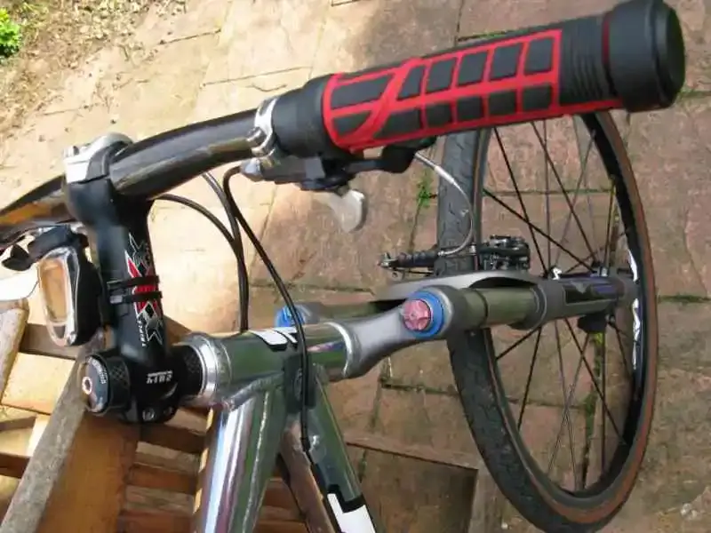 Team RTS - bars forks and front wheel view.webp